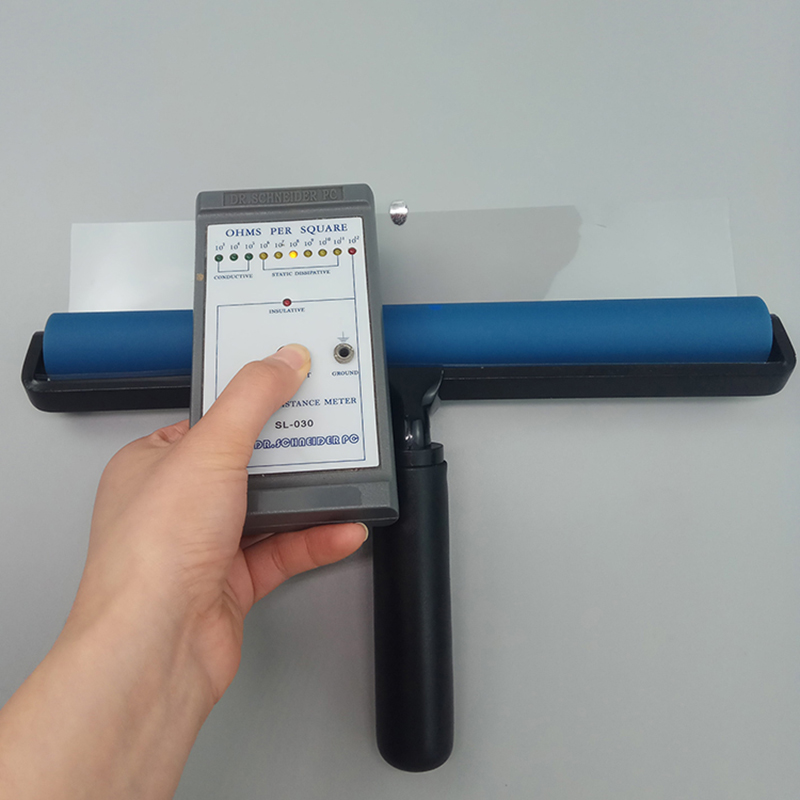 Rullo appiccicoso di gomma antistatico